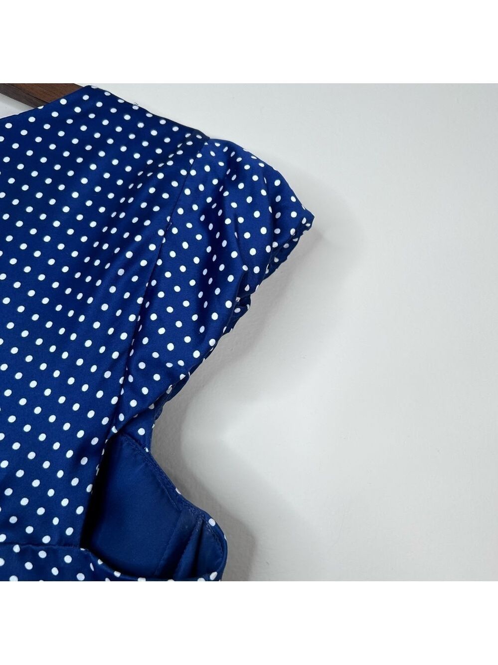 Guess LA Retro Style Polka Dot Wiggle Dress Sweetheart Neckline Blue Size 10 - Picture 10 of 14